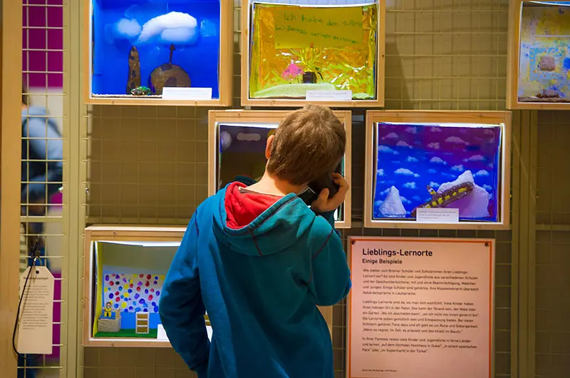Axelent-at-Universum-in-Bremen.jpg)