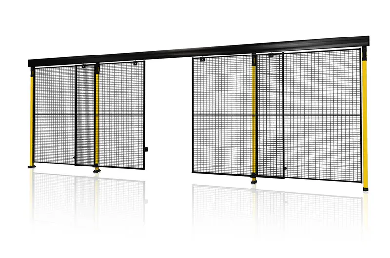 Sliding door with centre locking