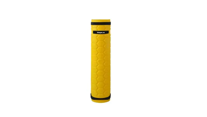 yellow rack protection in plastic material and honeycomb pattern